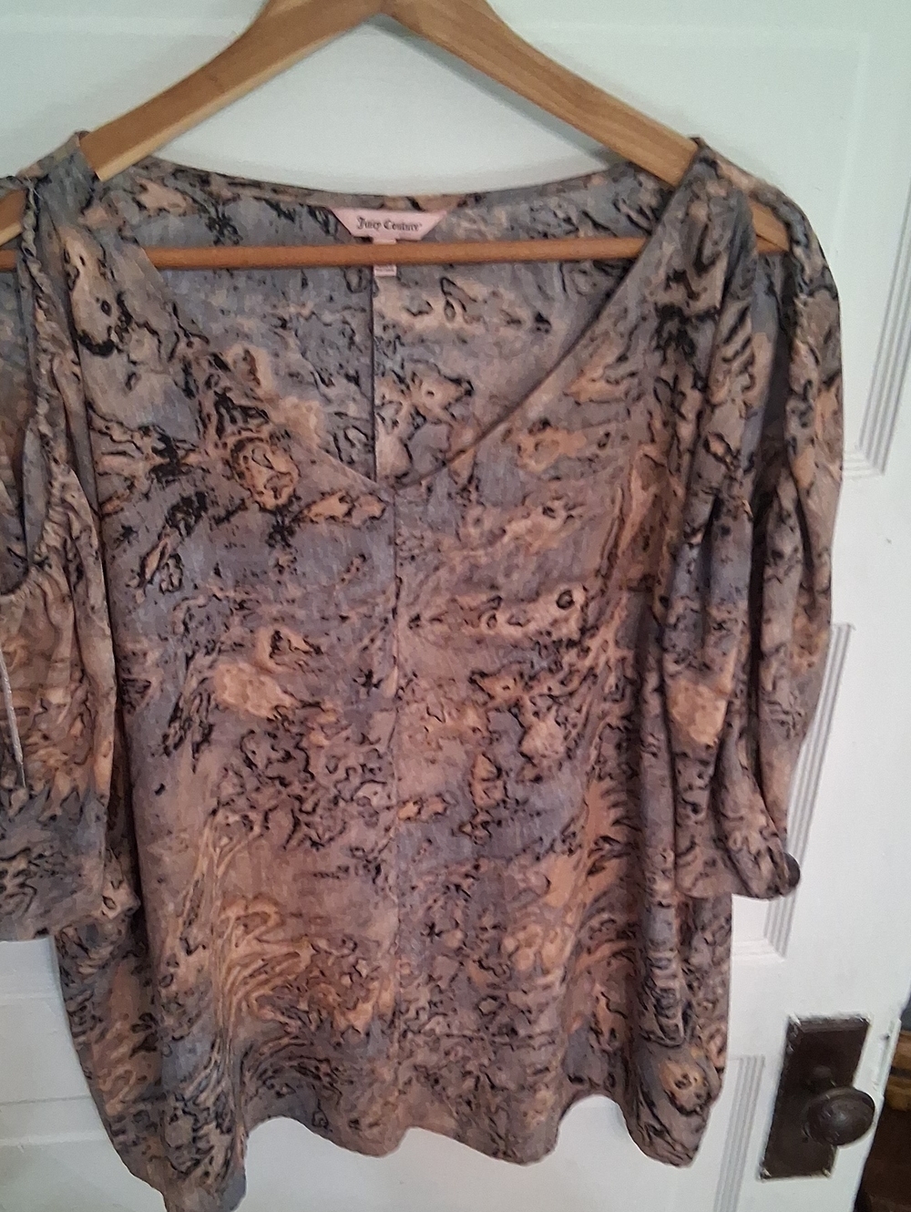 Juicy Couture Neutral-Tone Abstract Print Blouse